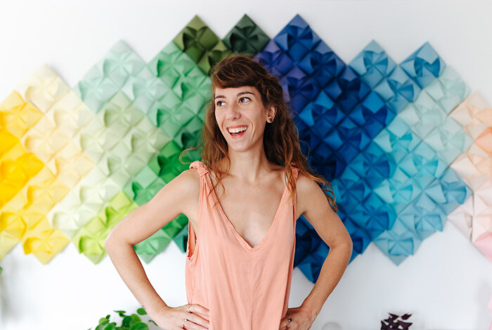 Portrait-paper-artist-Laure-Devenelle-by-Lucie-Sassiat-photographe