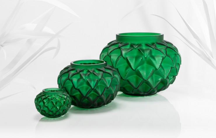 grandes feuilles Vases Languedoc SET DESIGN PAPER POUR LE CATALOGUE LALIQUE CRISTAL - COLLECTION LANGUEDOC AH 2015, INSTALLATION ET CRÉATION DE VÉGÉTAUX EN PAPIER BLANC, KIRIGAMI, PAPIER DÉCOUPÉ, PARIS 2015, LAURE DEVENELLE 