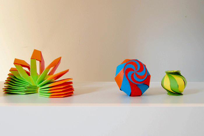 Jeux d'enfants-Exposition Jardins d'Hiver- La Lanterne 2017- Rambouillet-Cabinet de curiosité-Sculptures- Jeux-Origami-pliage-Paper-Color-Cocotte-Kids