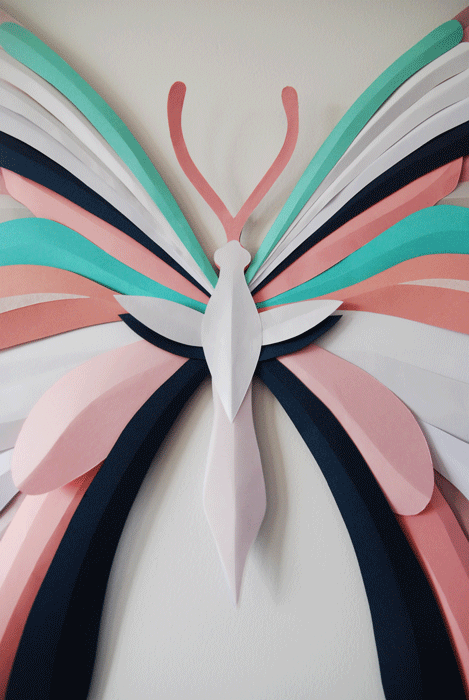 Papillon, zoom, 3D paper, sculpture, volume, kirigami, découpe papier, scenographie de vitrine avec mapetitevitrine, création, 2018, Laure Devenelle