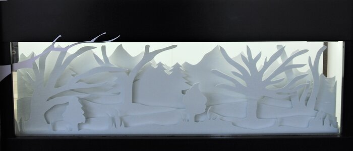 foret-neige-scenographie-de-vitrines-paper-art-kirigami-superposition-de-papier-bijouterie-lamy-annecy-laure-devenelle