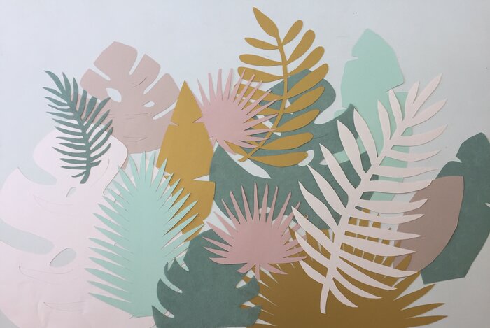 Feuillage tropical, art du papier, paper cut, couleurs pastel, creation Laure Devenelle, Paris, 2019