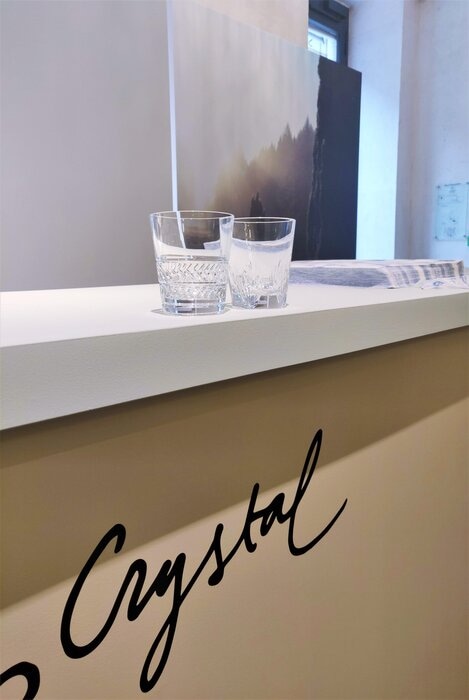 verres-cristal-papier-de-soie-cristallerie-saint-louis-Laure-Devenelle-2020
