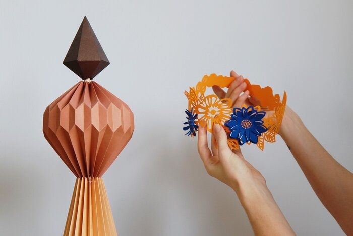 Studio Laure Devenelle / Paper Art . Scenography . Origami Kirigami