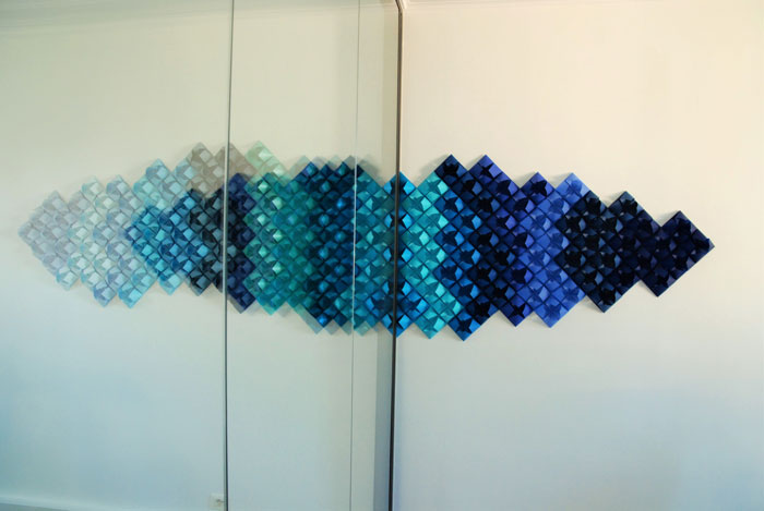 FLORIGAMI WALL, INSTALLATIONS MURALES ORIGAMI PAPER ART, TECHNYSTYLE, SAINT CLOUD, LAURE DEVENELLE