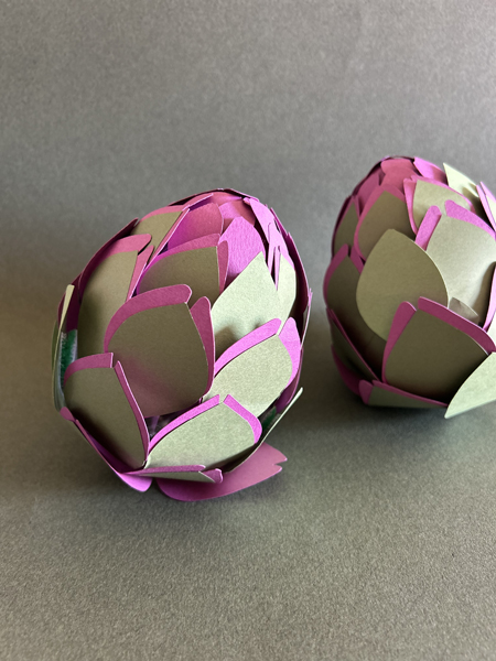 artichaut en papier, sculpture design paper, création Laure Devenelle